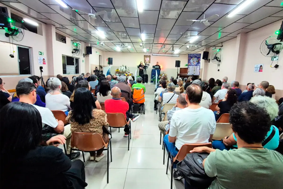 Palestras Públicas e Passes no CEINE